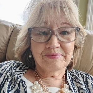 Meet your Posher, Dovie